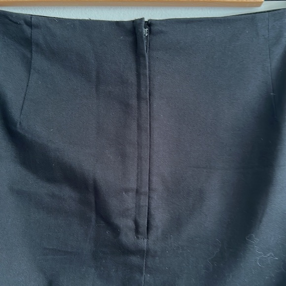 RW&CO black skirt size 10 - Picture 4 of 6